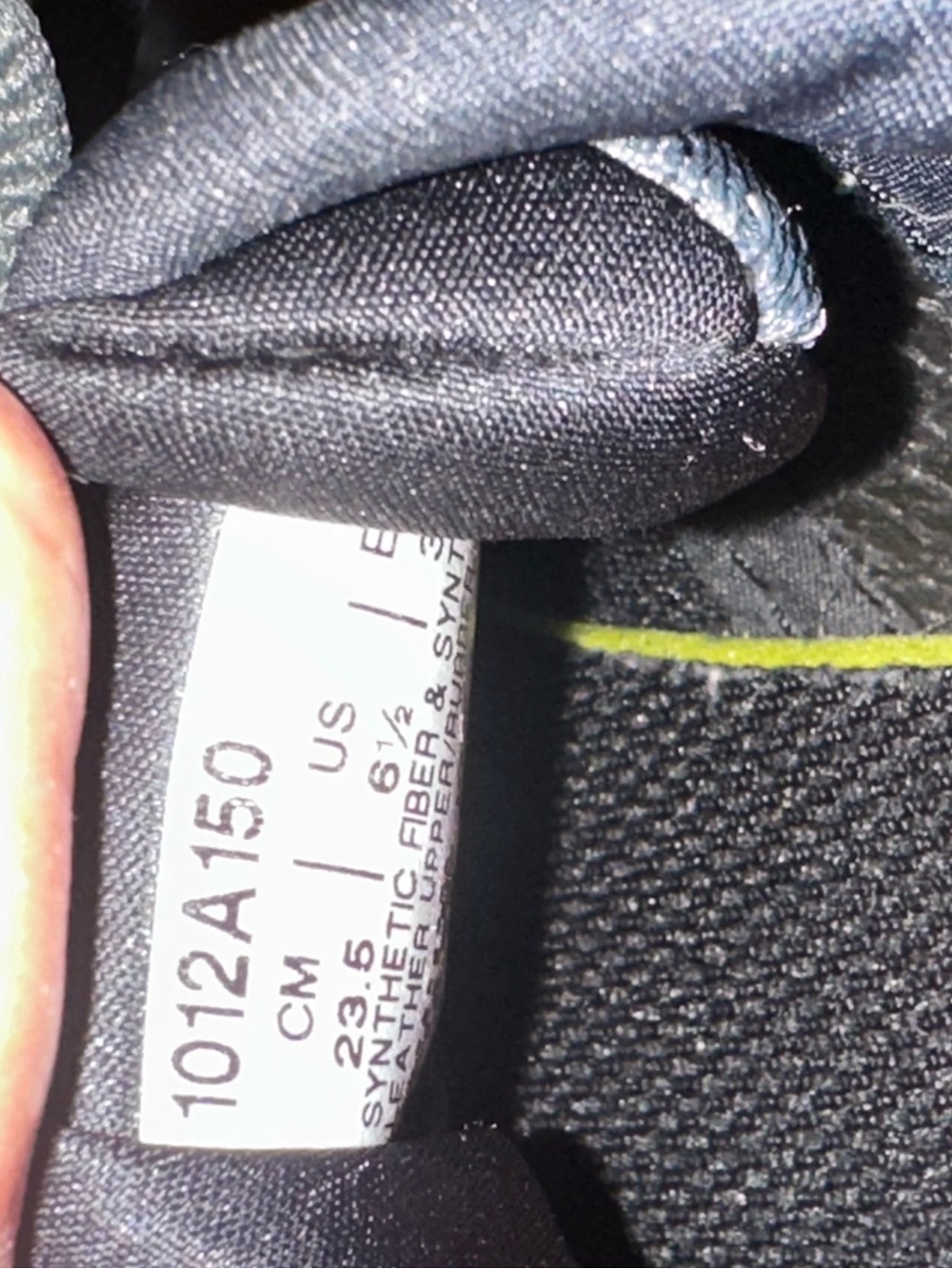 ASICS - Picture 10 of 14